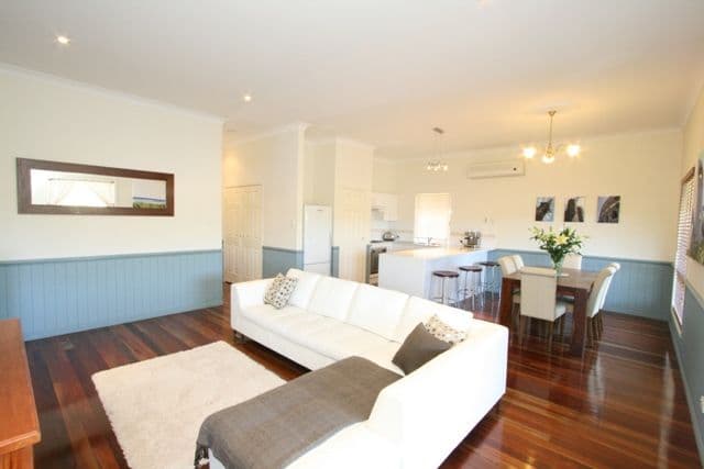 103 Norman Avenue, NORMAN PARK QLD 4170, Norman Park - Thumbnail 2