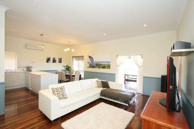 103 Norman Avenue, NORMAN PARK QLD 4170, Norman Park - Thumbnail 3