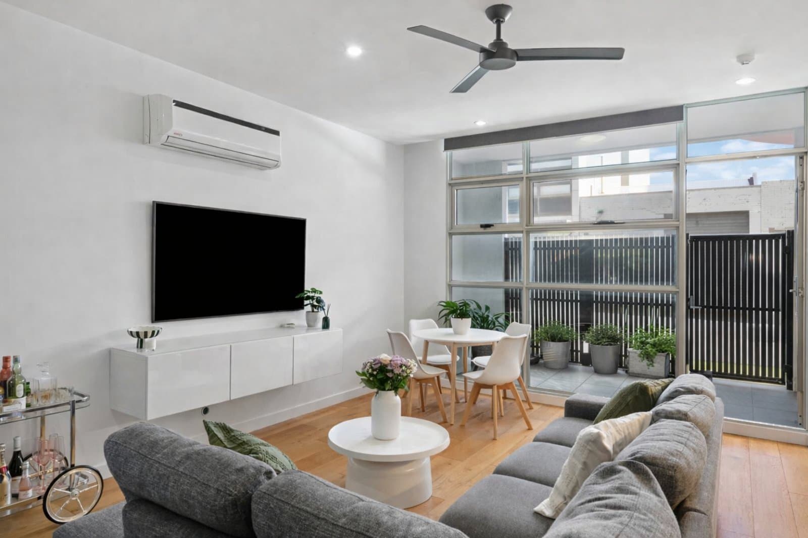 G03/38 Nott Street, Port Melbourne, Port Melbourne - Thumbnail 3