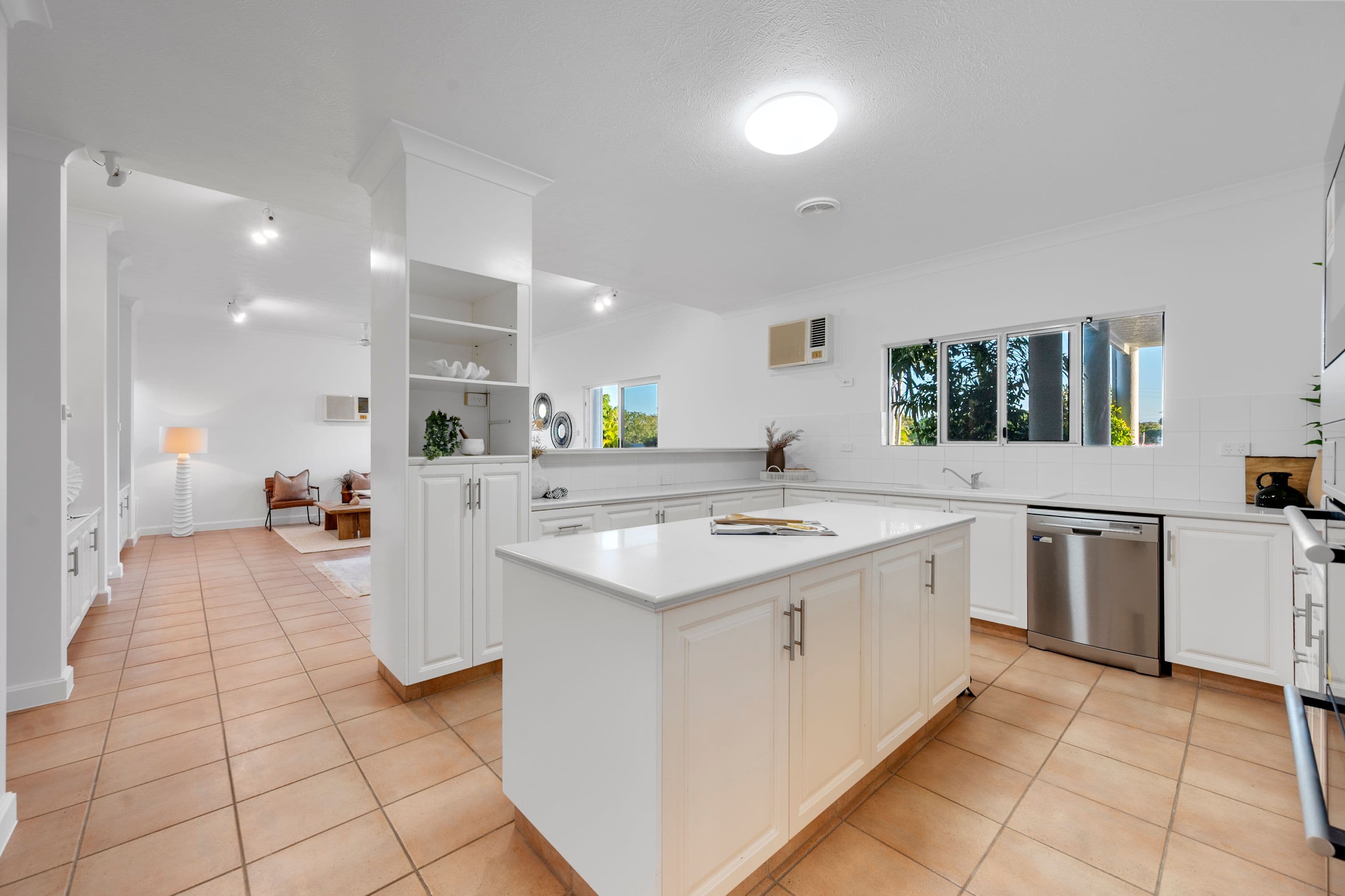 94 Albany Road, Currajong QLD 4812, Currajong - Thumbnail 7