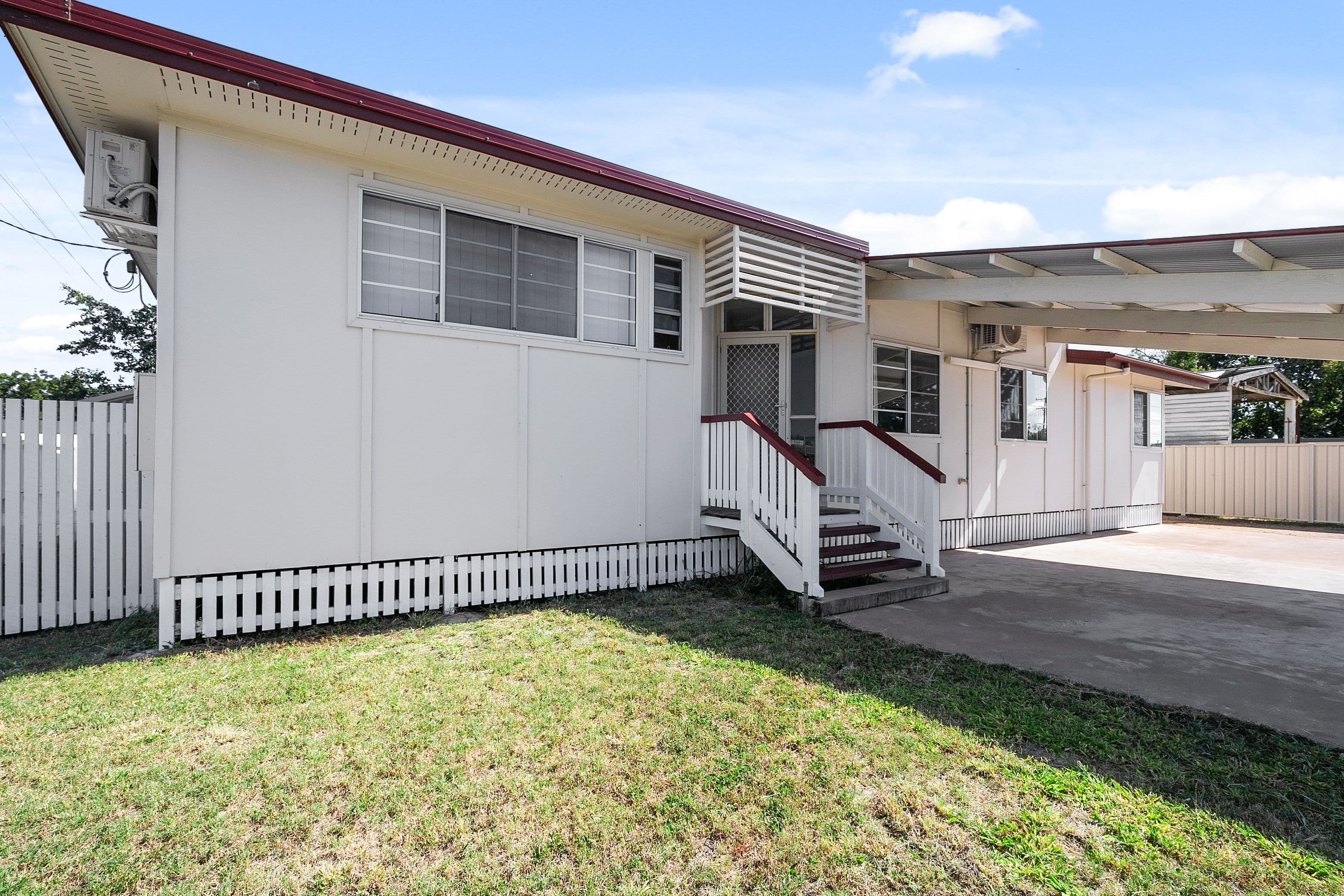 22 Brief Street, Emerald QLD 4720, Emerald - Thumbnail 2