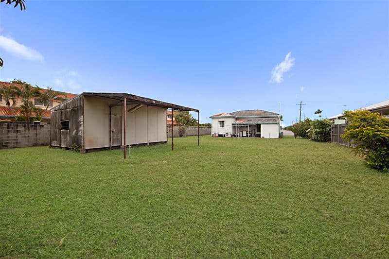 8 Vivian Street, PIMLICO QLD 4812, Pimlico - Image 1