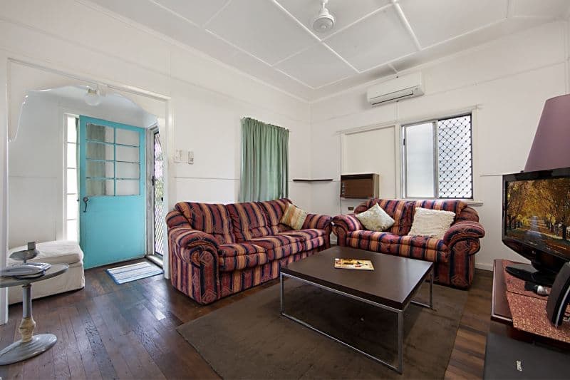 8 Vivian Street, PIMLICO QLD 4812, Pimlico - Thumbnail 2