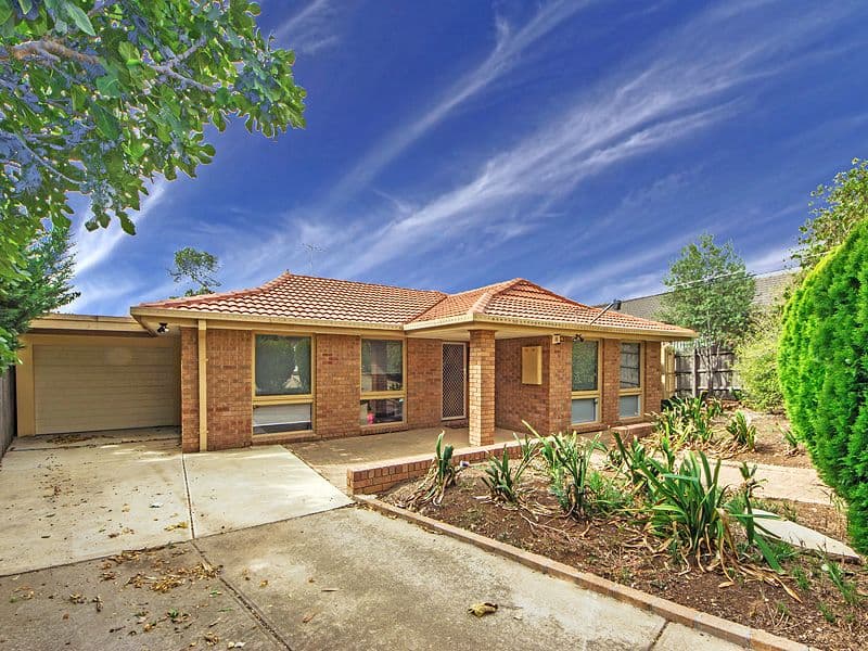 31 Angela Drive, Hoppers Crossing VIC 3029, Hoppers Crossing - Thumbnail 2