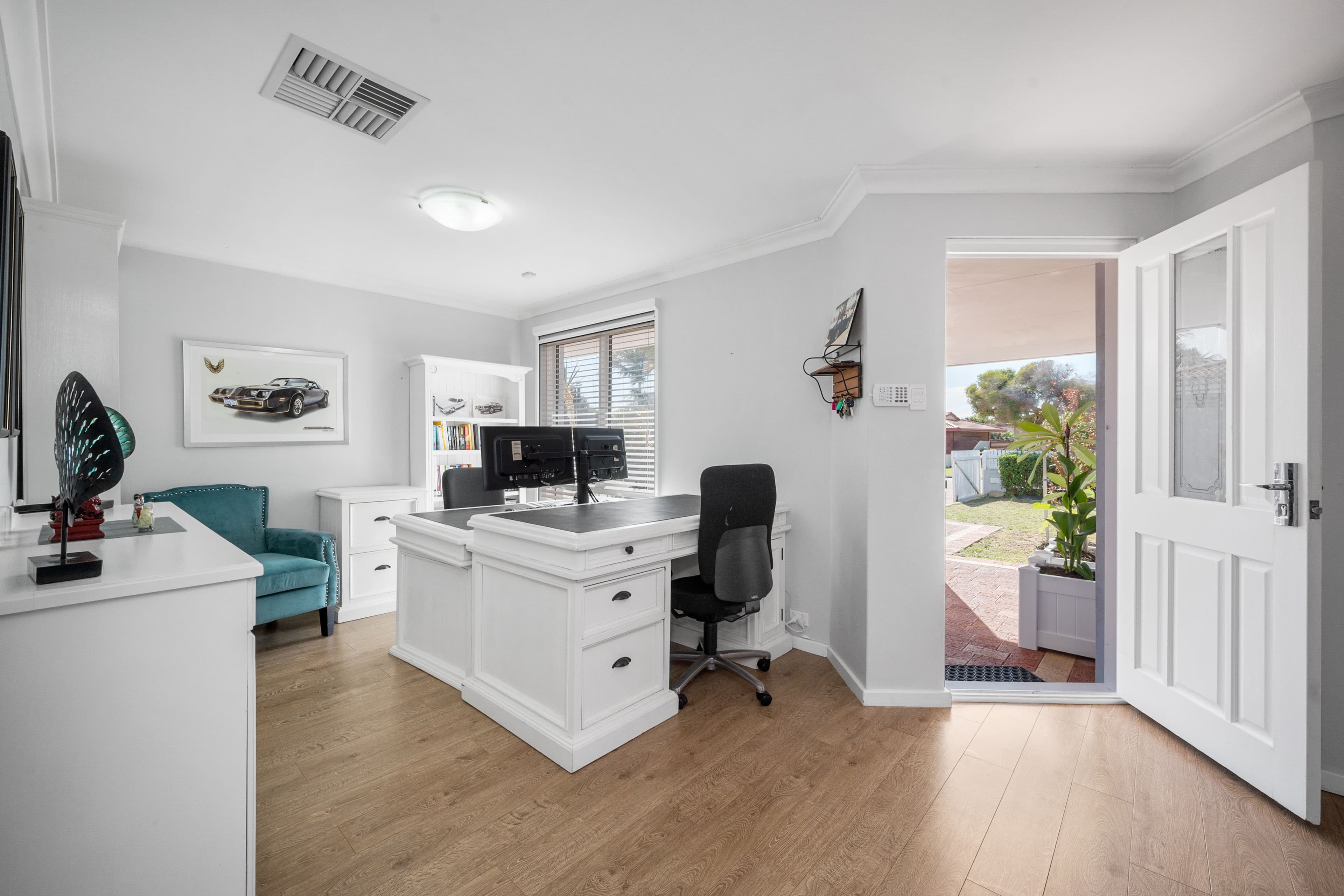 22 Grebe Street, Stirling WA 6021, Stirling - Thumbnail 2