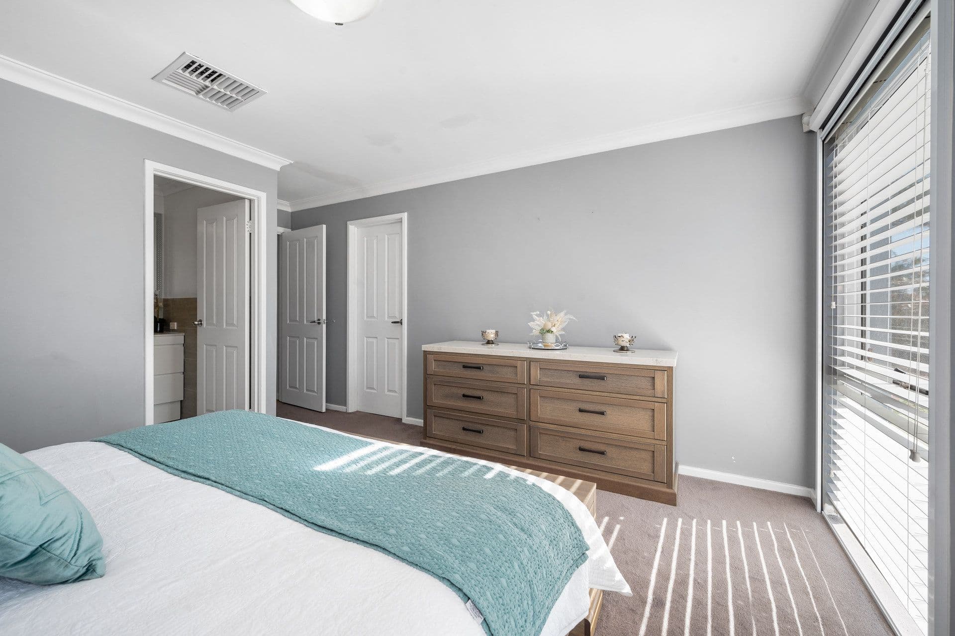 22 Grebe Street, Stirling WA 6021, Stirling - Thumbnail 7