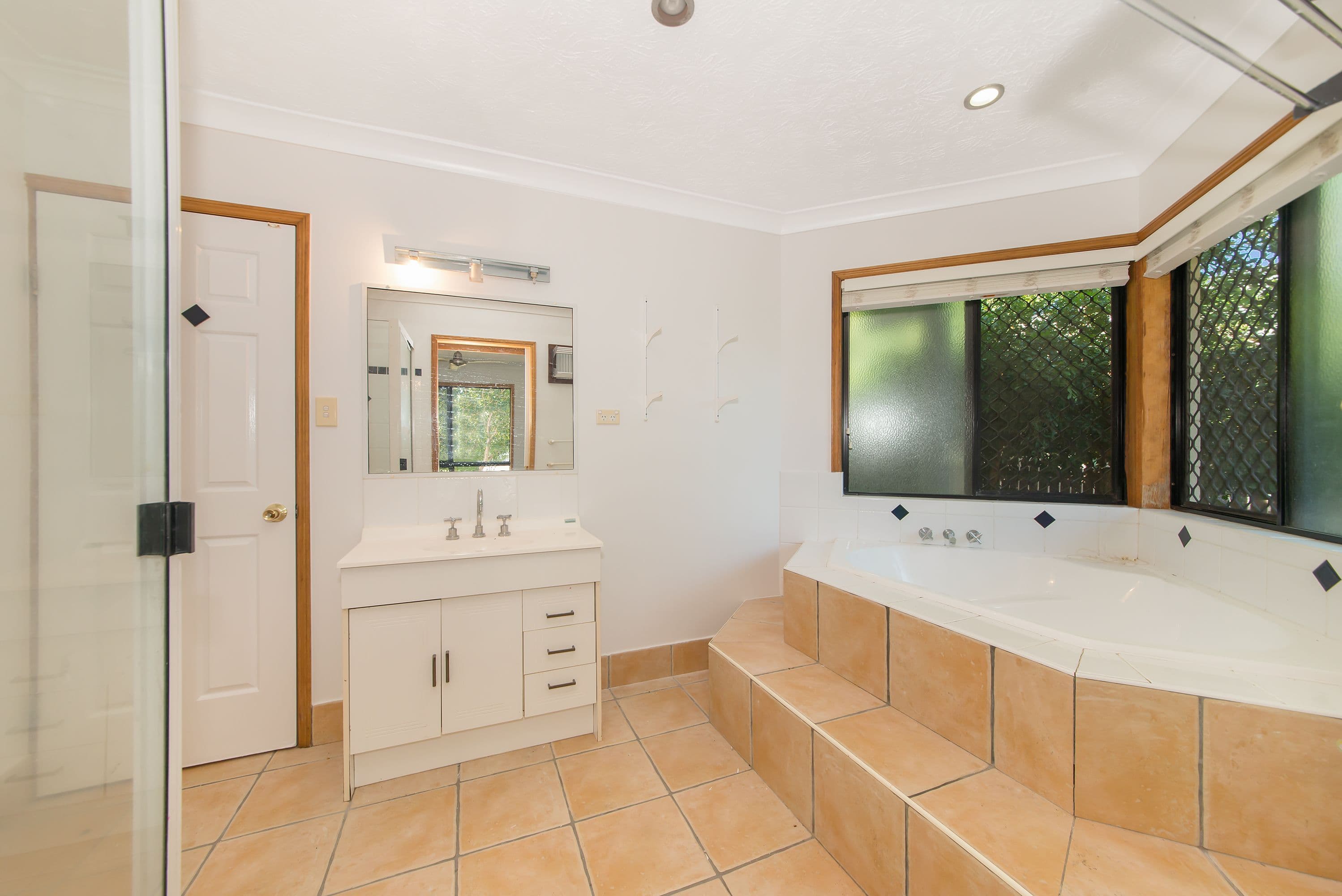3 Goldfinch Court, Condon QLD 4815, Condon - Thumbnail 7