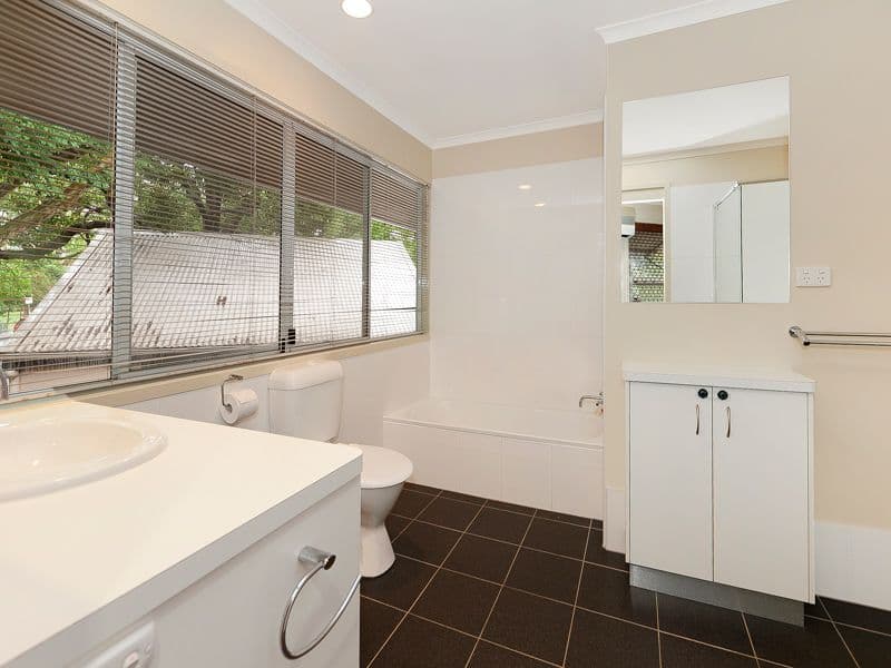 34 Hall Street, SHERWOOD QLD 4075, Sherwood - Thumbnail 4