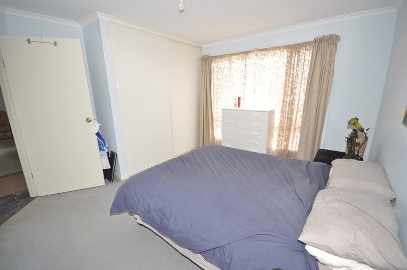 15 Axminster Crescent, CRAIGMORE SA 5114, Craigmore - Thumbnail 2