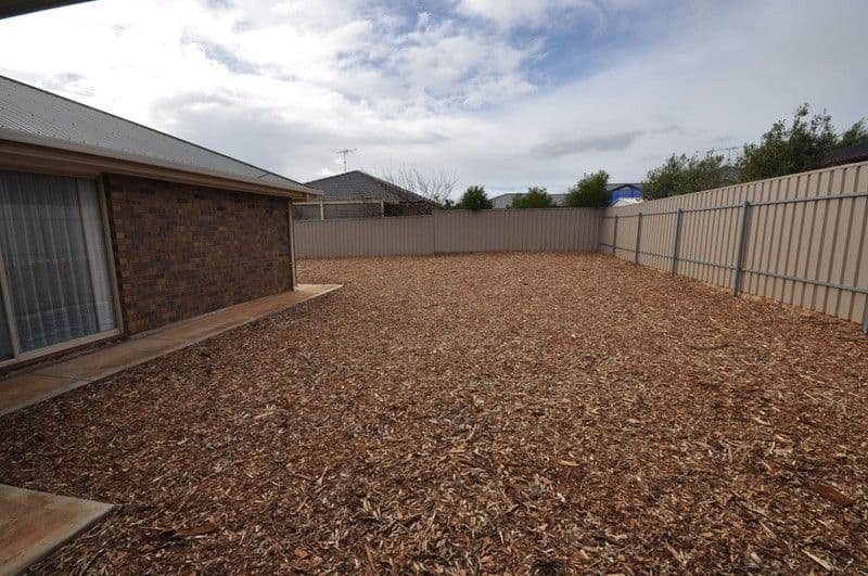15 Axminster Crescent, CRAIGMORE SA 5114, Craigmore - Thumbnail 8