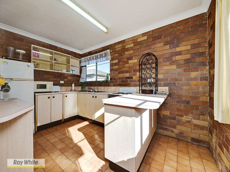 56 Anzac Avenue, REDCLIFFE QLD 4020, Redcliffe - Thumbnail 5