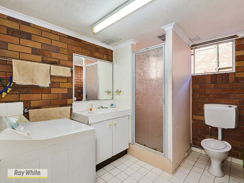 56 Anzac Avenue, REDCLIFFE QLD 4020, Redcliffe - Thumbnail 8
