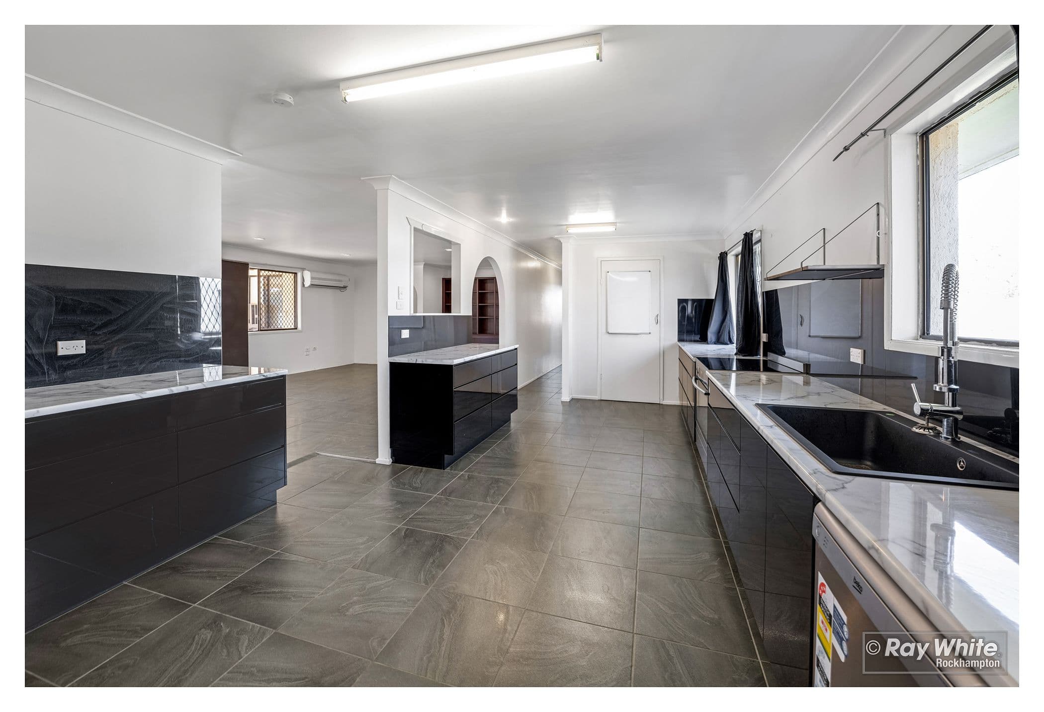 76 Cherryfield Road, Gracemere QLD 4702, Gracemere - Thumbnail 7