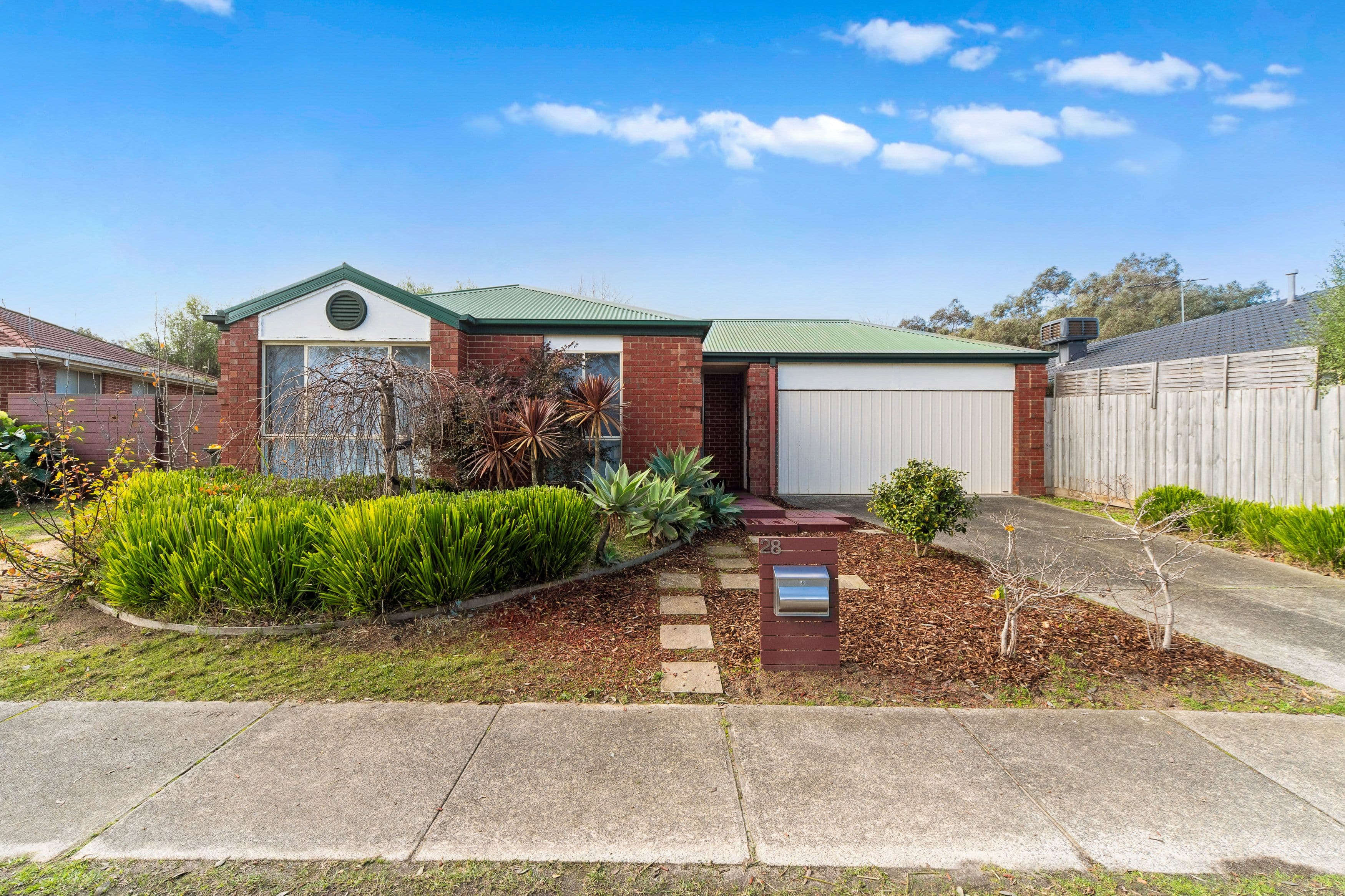 28 Lexton Drive, Langwarrin VIC 3910, Langwarrin - Image 1