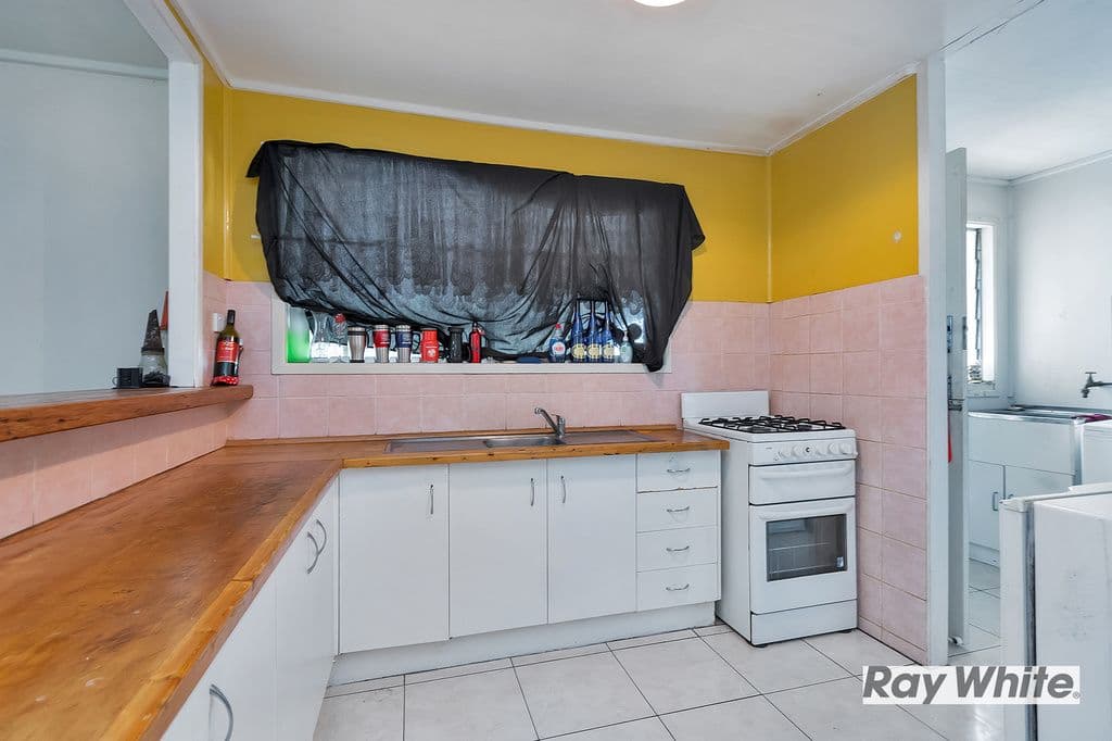 4 Southampton Road, Ellen Grove QLD 4078, Ellen Grove - Thumbnail 4
