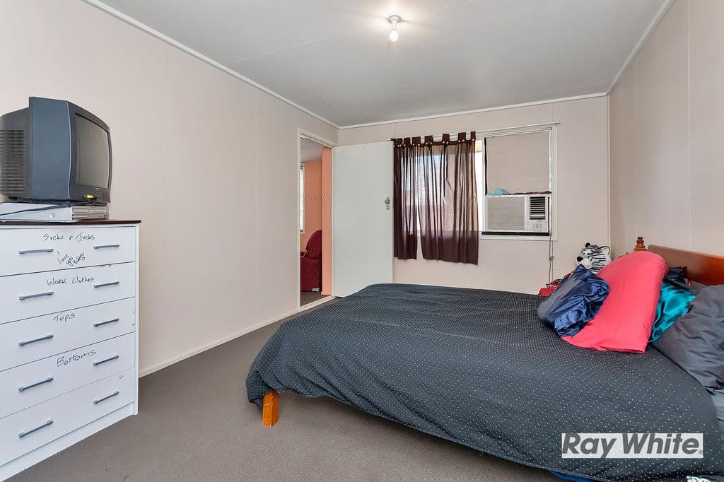 4 Southampton Road, Ellen Grove QLD 4078, Ellen Grove - Thumbnail 5