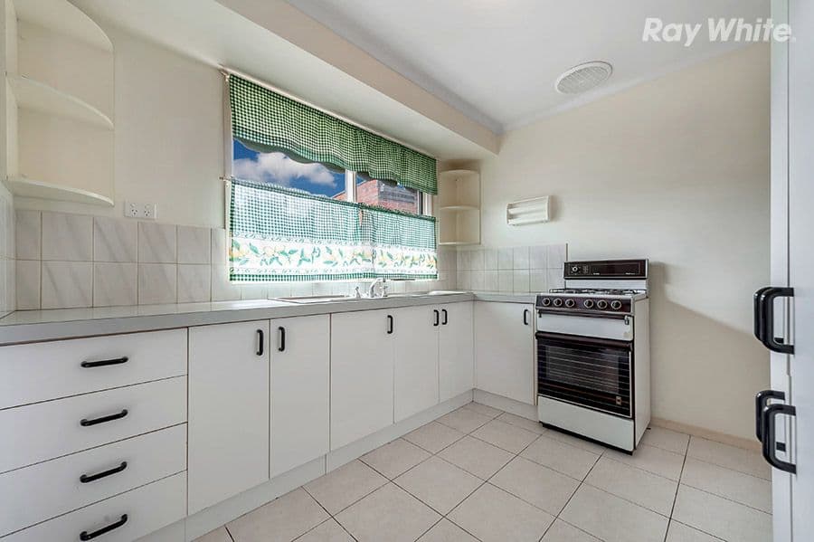 43 Abercarn Avenue, Craigieburn VIC 3064, Craigieburn - Thumbnail 2