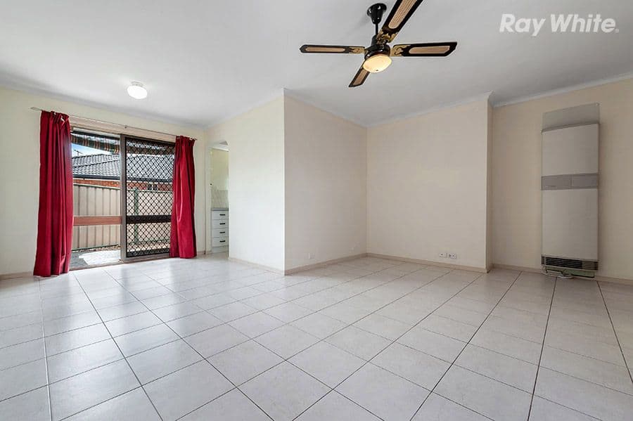 43 Abercarn Avenue, Craigieburn VIC 3064, Craigieburn - Thumbnail 3