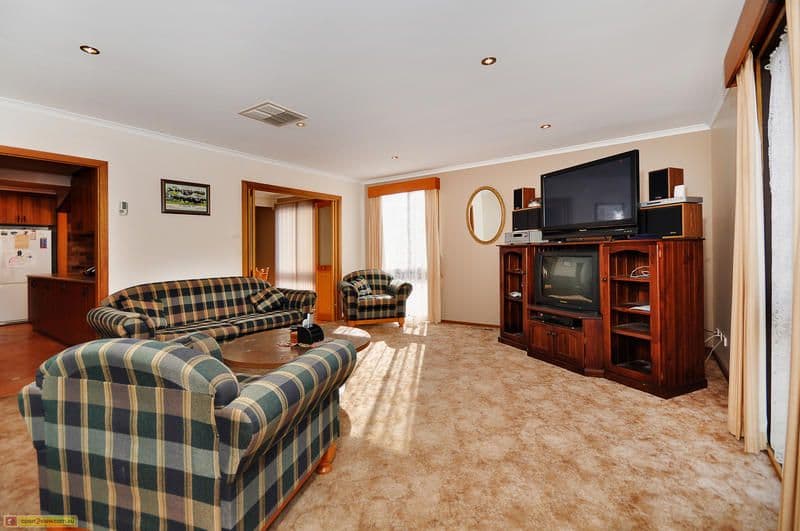 18 Mackie Crescent, STIRLING ACT 2611, Stirling - Thumbnail 5