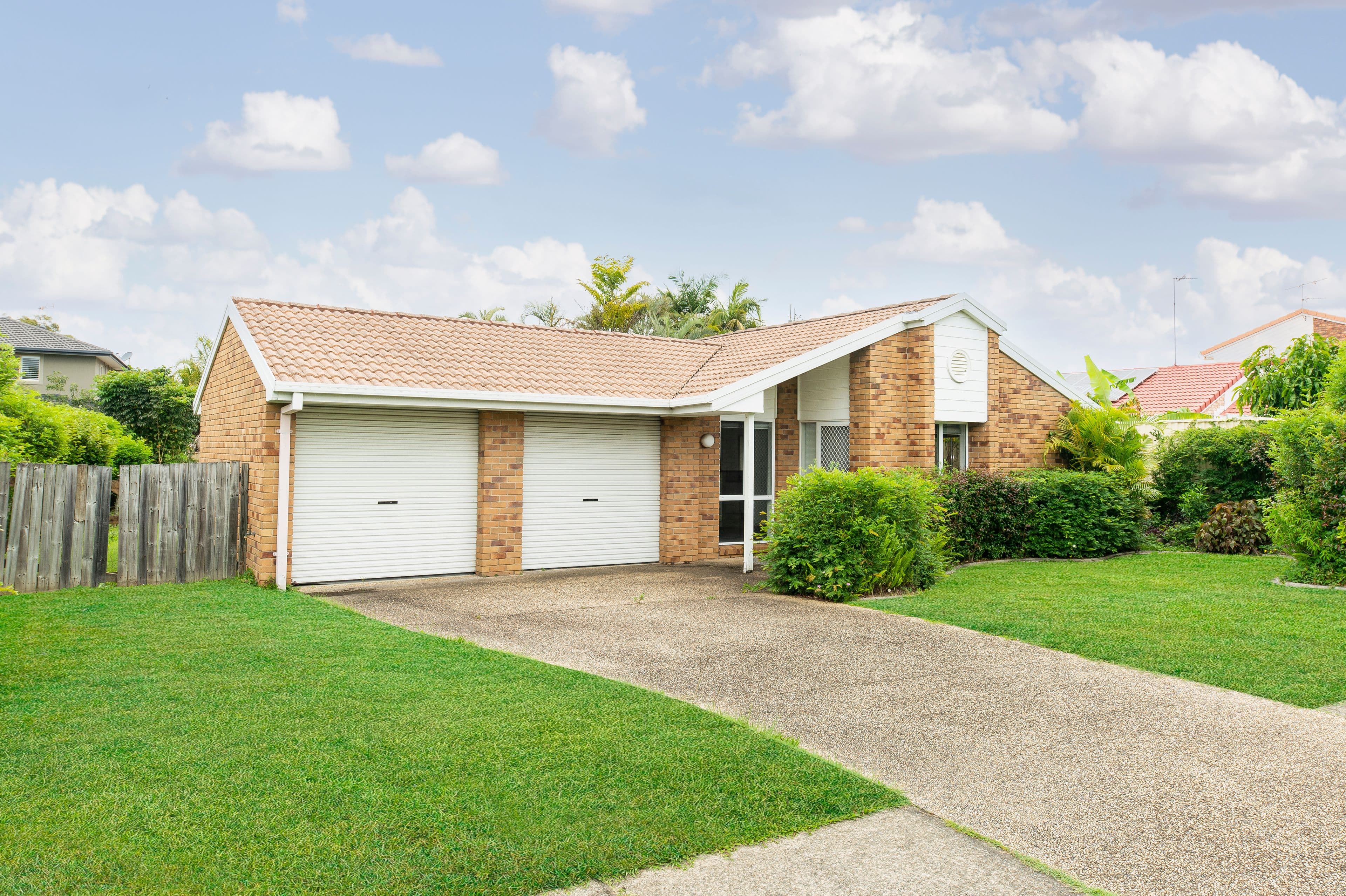 15 Allied Drive, Arundel QLD 4214, Arundel - Thumbnail 2