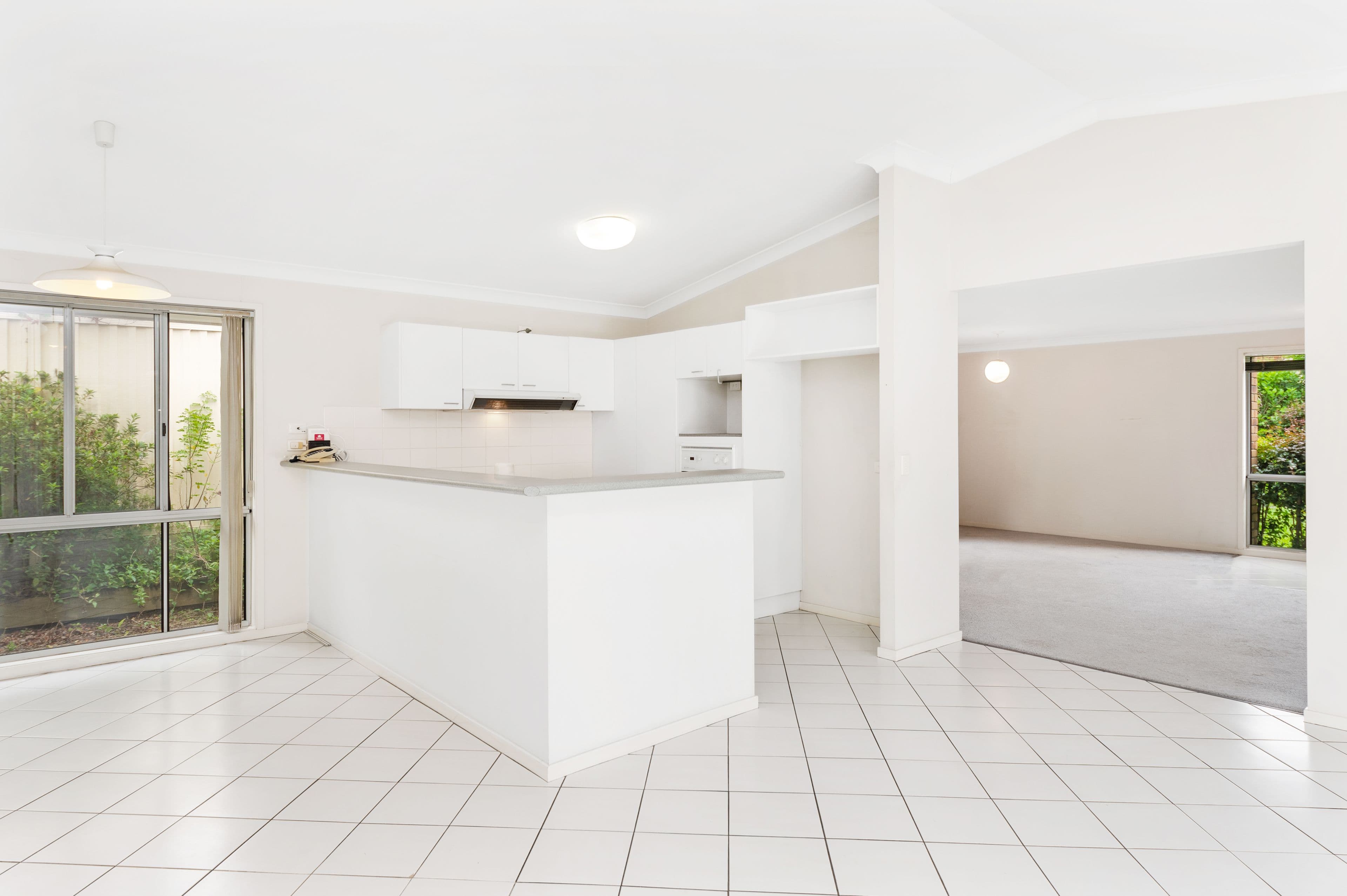 15 Allied Drive, Arundel QLD 4214, Arundel - Thumbnail 5