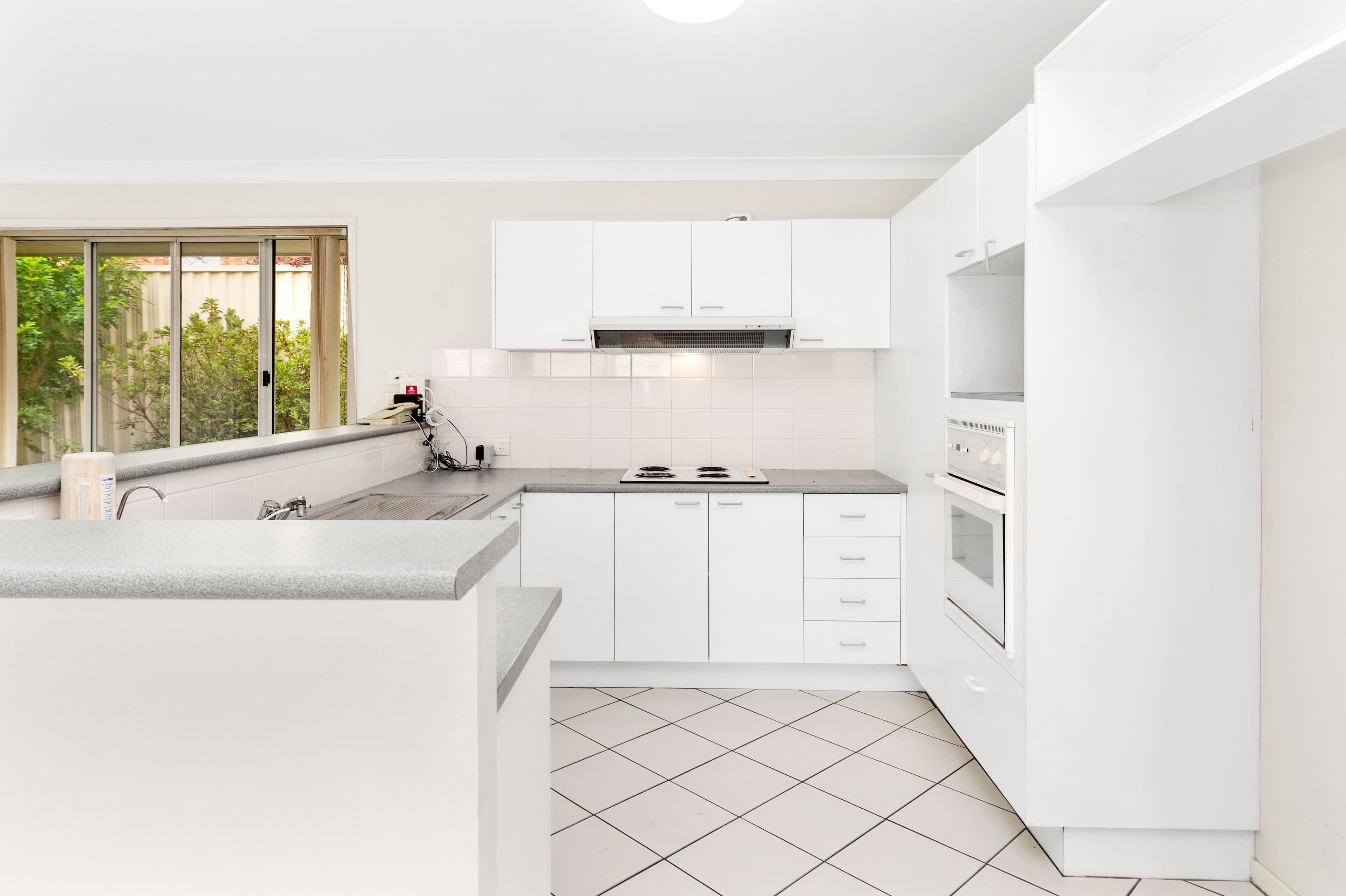 15 Allied Drive, Arundel QLD 4214, Arundel - Thumbnail 6