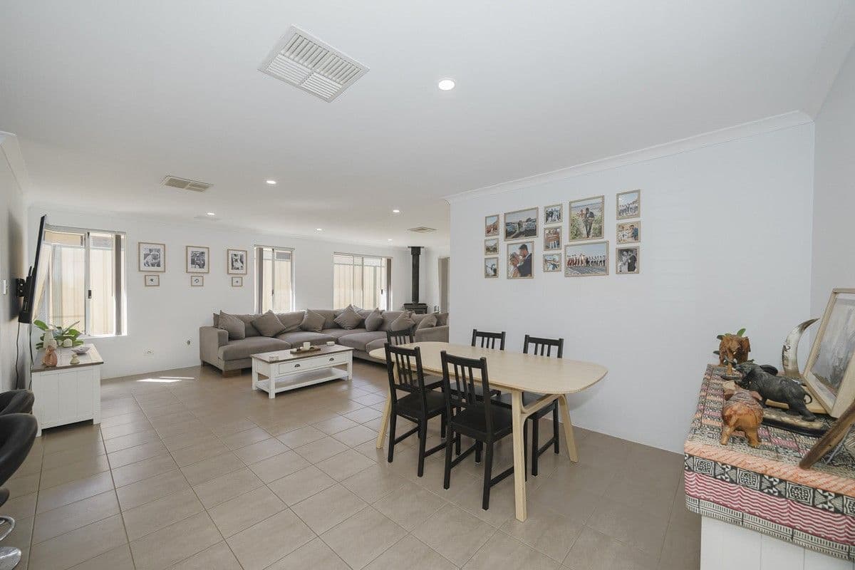 31 Dorrigo Bend, Yanchep WA 6035, Yanchep - Thumbnail 6
