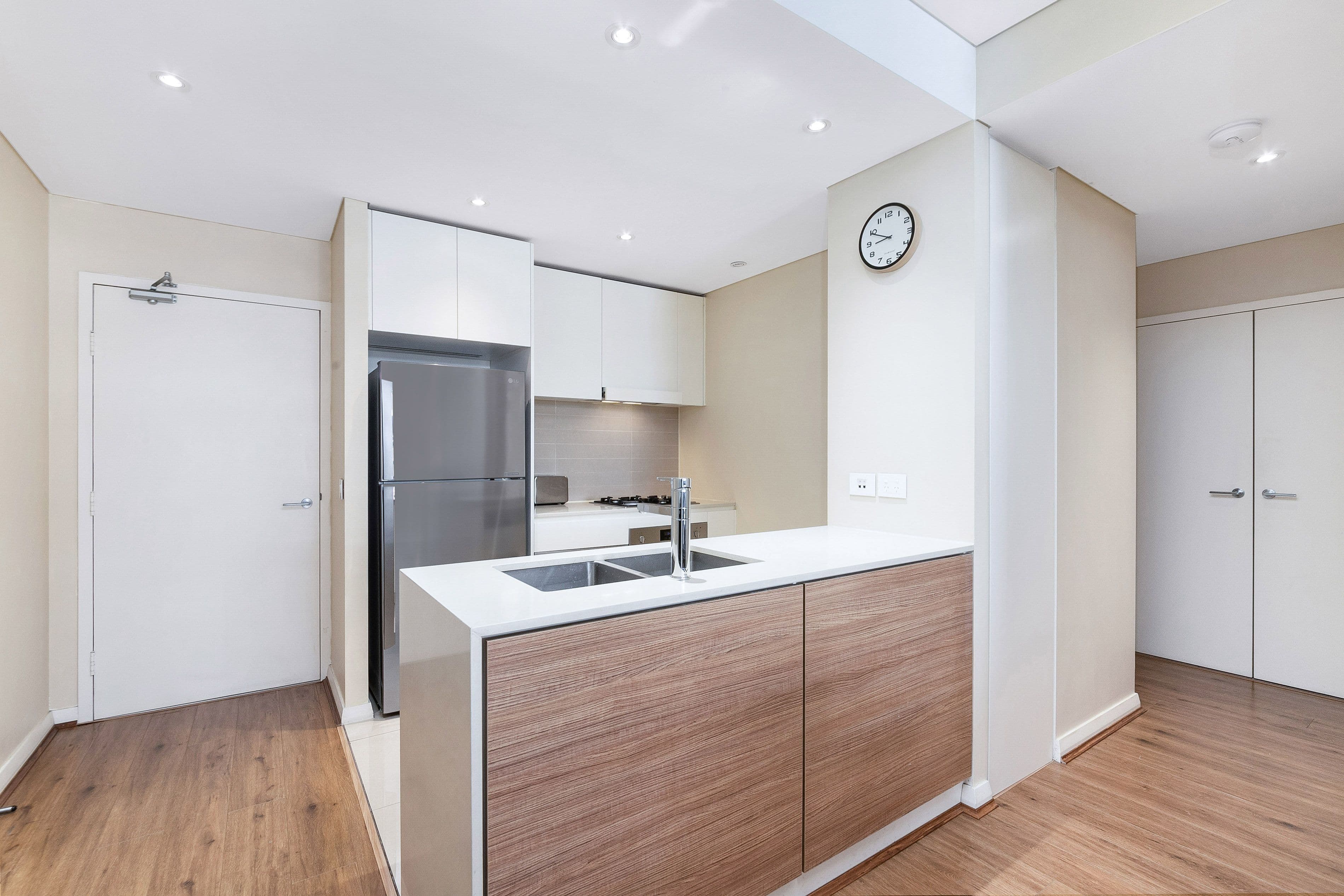43 Amalfi Drive, Wentworth Point NSW 2127, Wentworth Point - Thumbnail 2