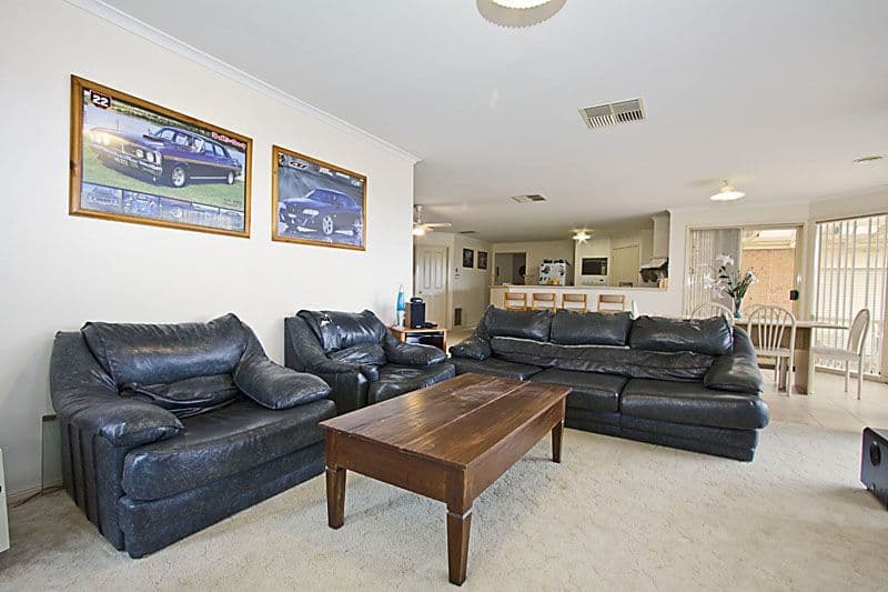 43 Roulston Way, WALLAN VIC 3756, Wallan - Thumbnail 5