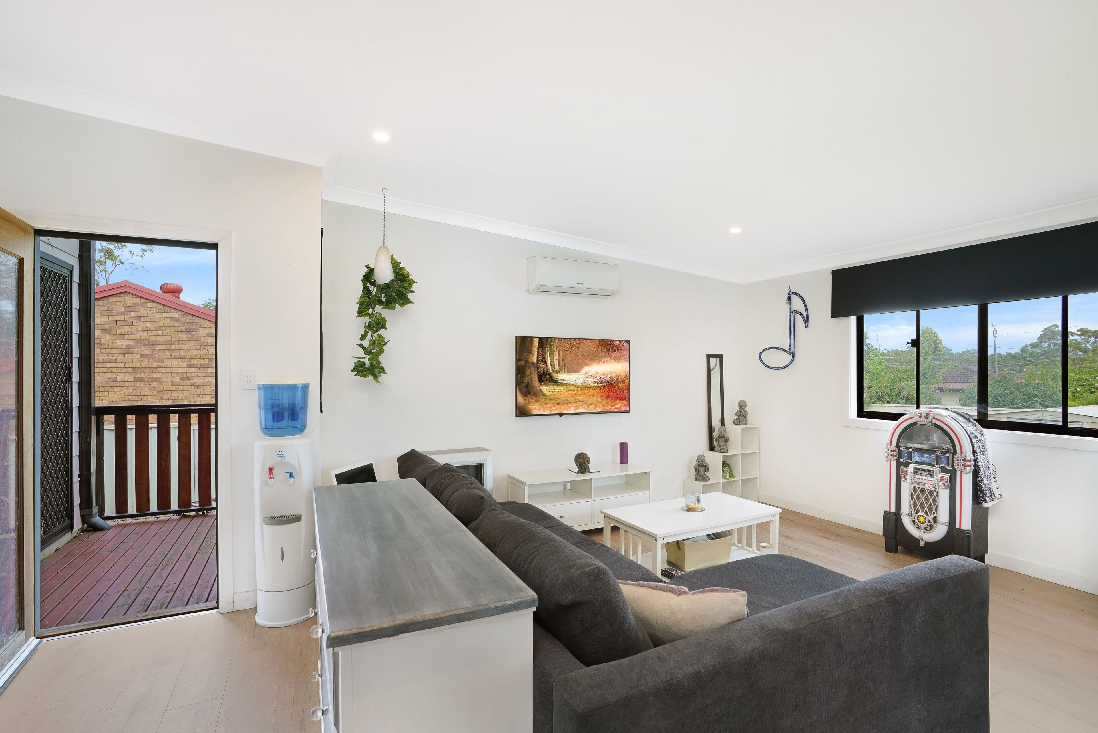 18 Kawana Avenue, Blue Haven NSW 2262, Blue Haven - Thumbnail 2
