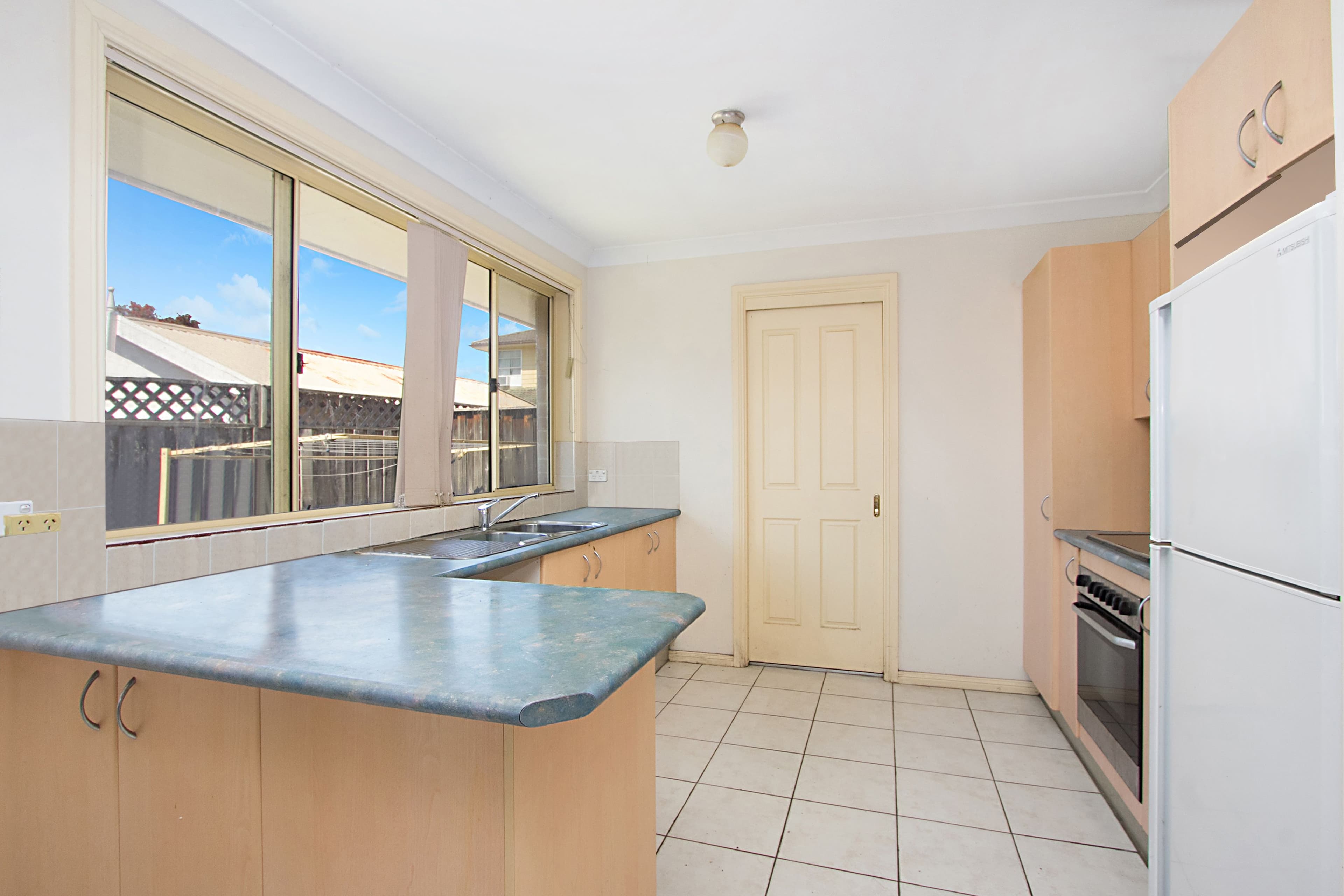 27 Girraween Road, Girraween NSW 2145, Girraween - Thumbnail 3