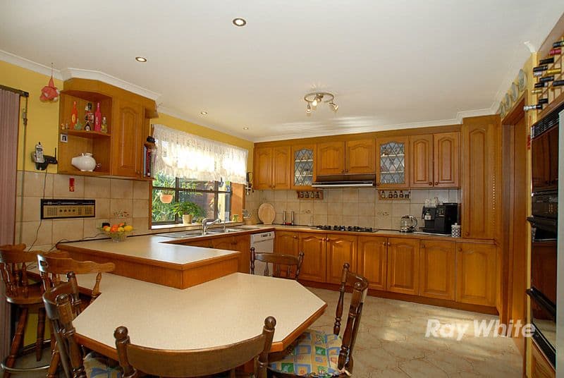 2 Huckson Rise, DANDENONG NORTH VIC 3175, Dandenong North - Thumbnail 2