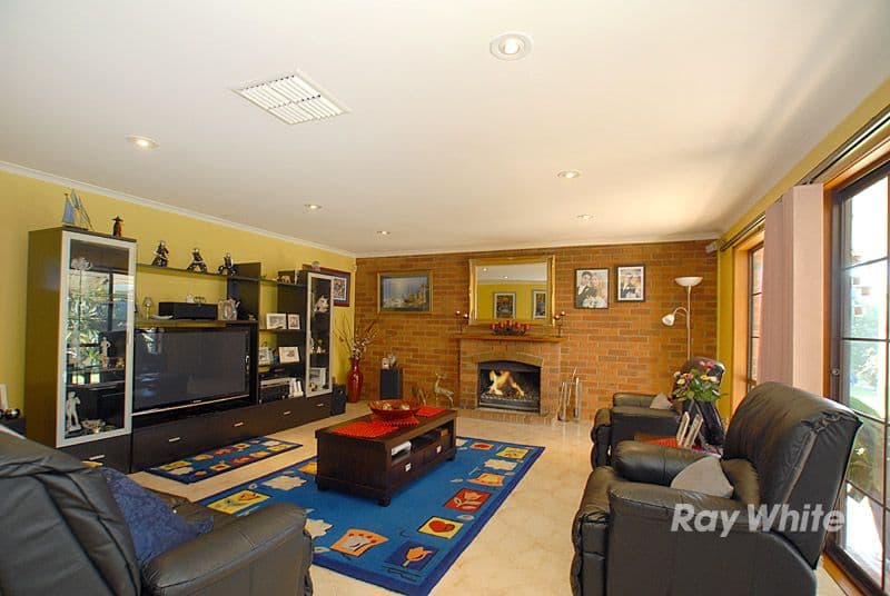 2 Huckson Rise, DANDENONG NORTH VIC 3175, Dandenong North - Thumbnail 3