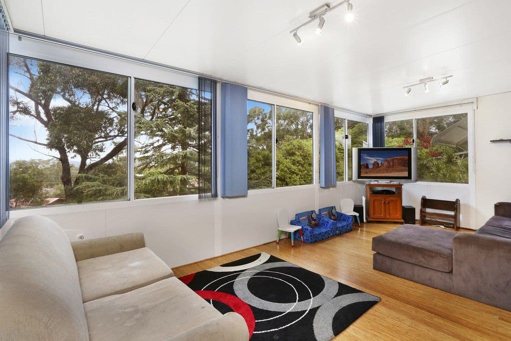 31 Kilkenny Parade, BERKELEY VALE NSW 2261, Berkeley Vale - Thumbnail 2