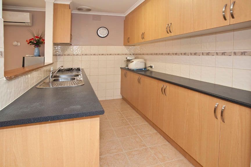 86 Illawarra Crescent, DANDENONG NORTH VIC 3175, Dandenong North - Thumbnail 2