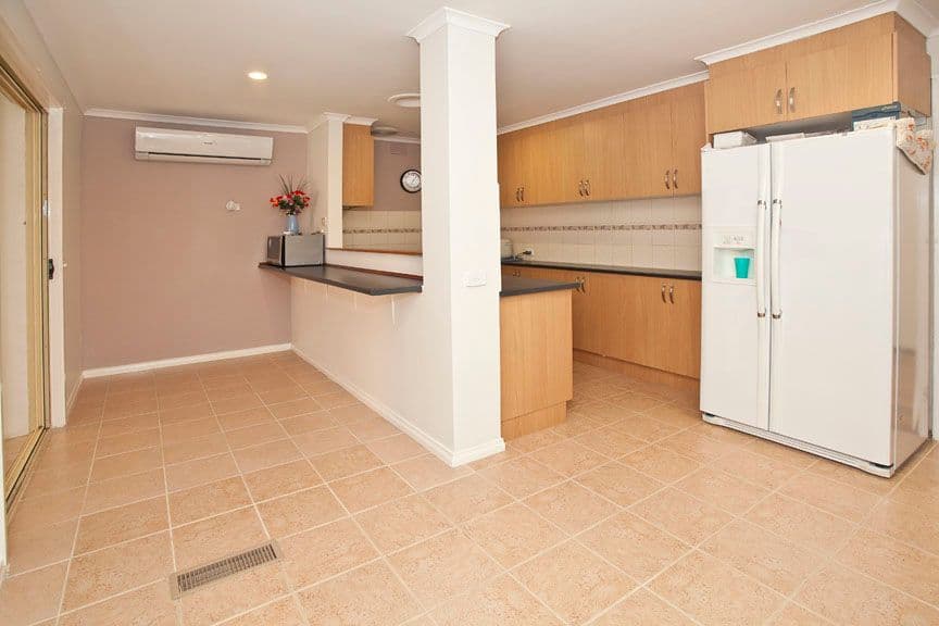 86 Illawarra Crescent, DANDENONG NORTH VIC 3175, Dandenong North - Thumbnail 3