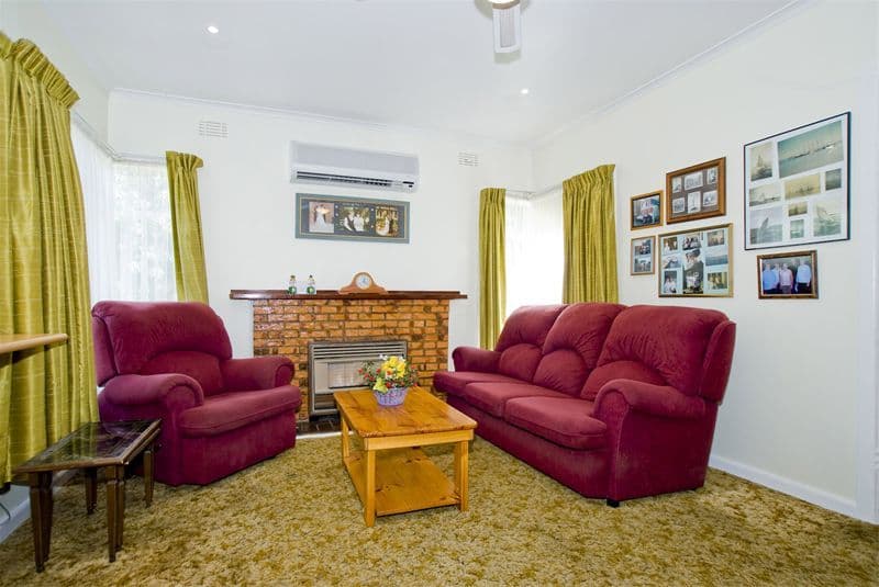 18  Lucille Avenue, CROYDON SOUTH VIC 3136, Croydon South - Thumbnail 2