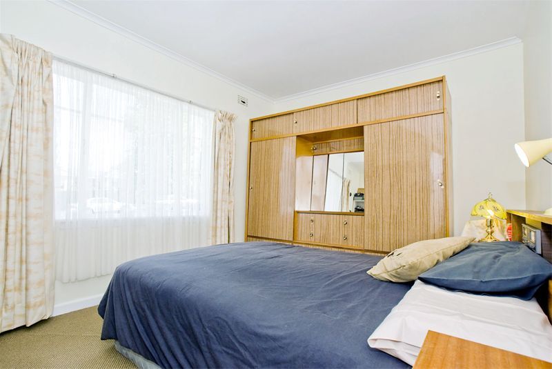 18  Lucille Avenue, CROYDON SOUTH VIC 3136, Croydon South - Thumbnail 3