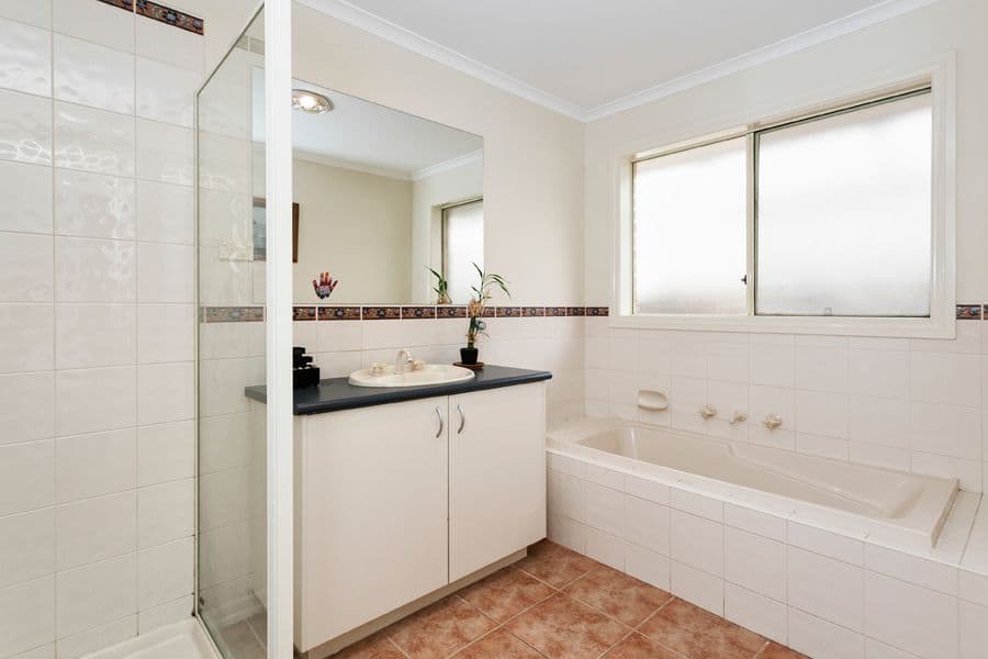 23 Haywood Grove, MELTON WEST VIC 3337, Melton West - Thumbnail 8