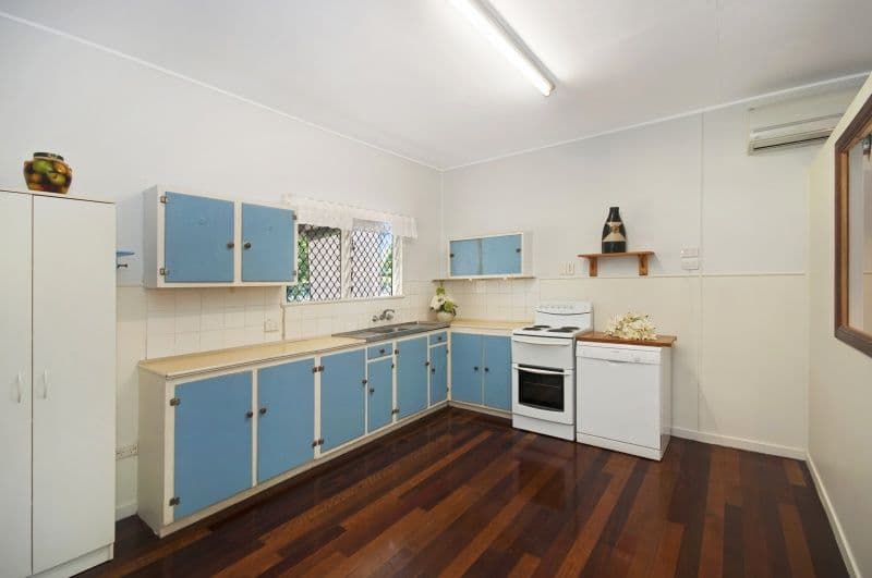 161 Palmerston Street, CURRAJONG QLD 4812, Currajong - Thumbnail 3