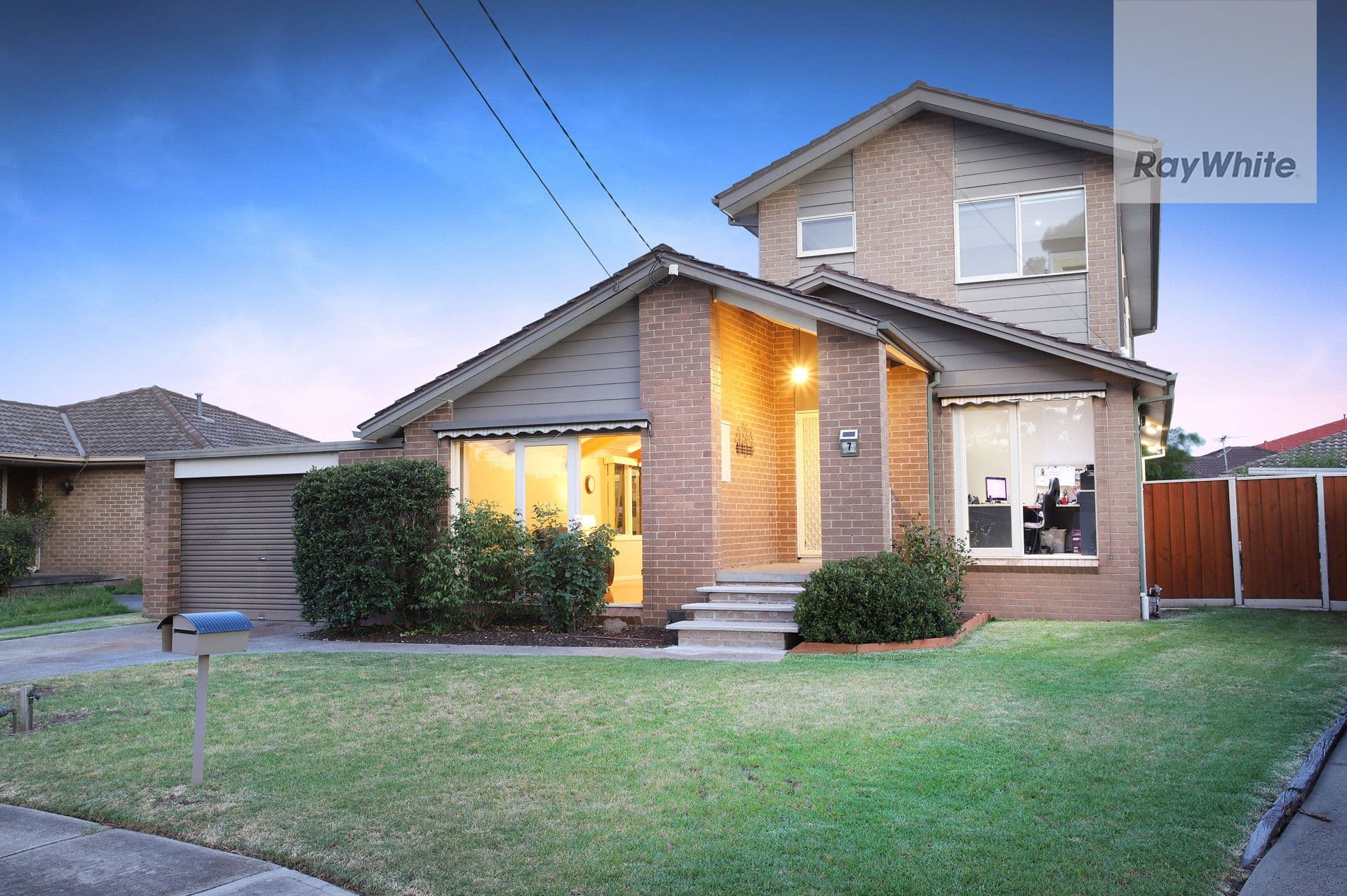 7 Neath Close, Gladstone Park VIC 3043, Gladstone Park - Image 1