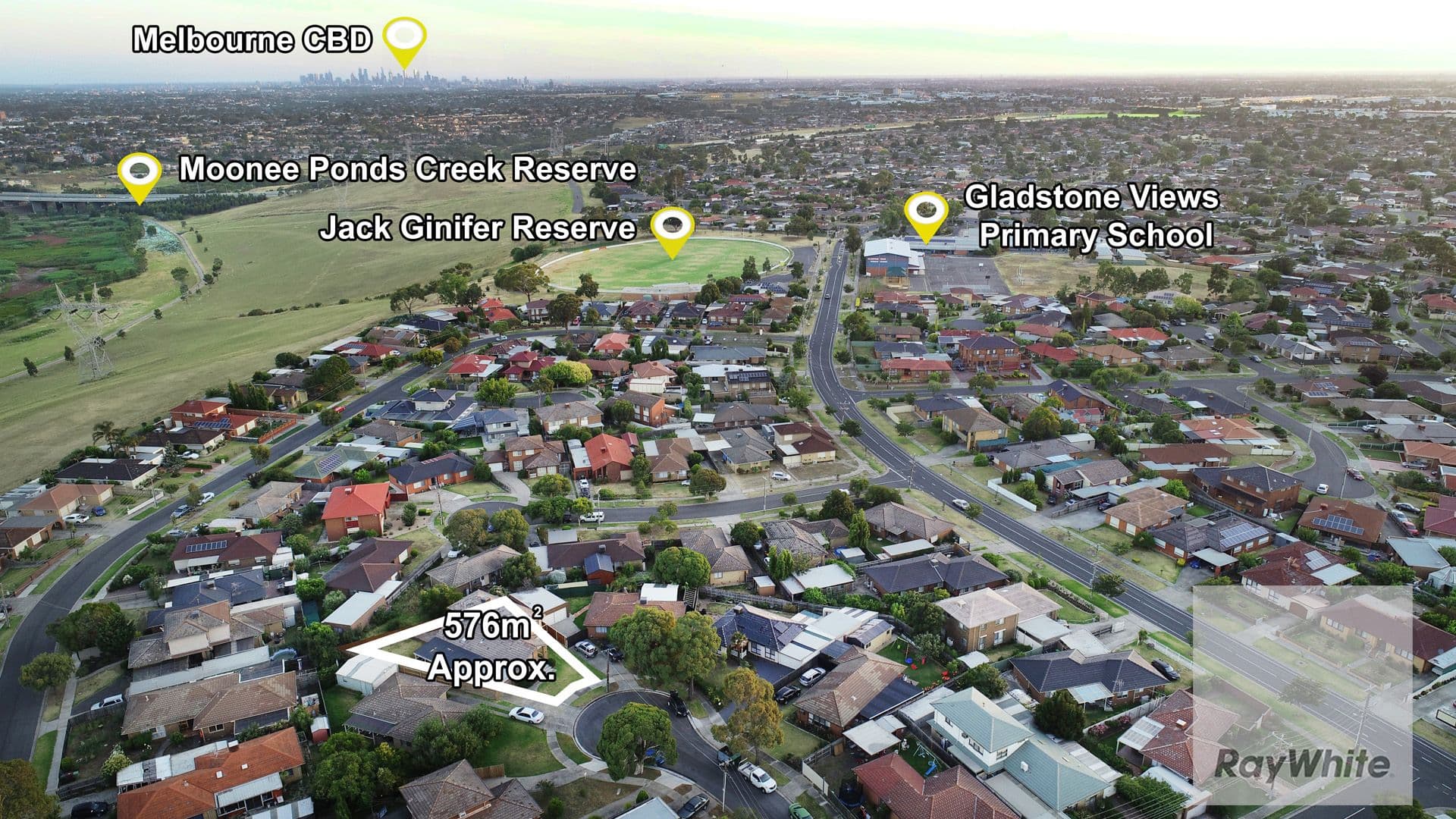 7 Neath Close, Gladstone Park VIC 3043, Gladstone Park - Thumbnail 3