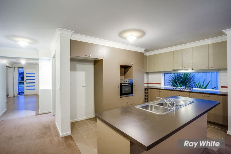 27 Higgins Way, Truganina VIC 3029, Truganina - Thumbnail 3