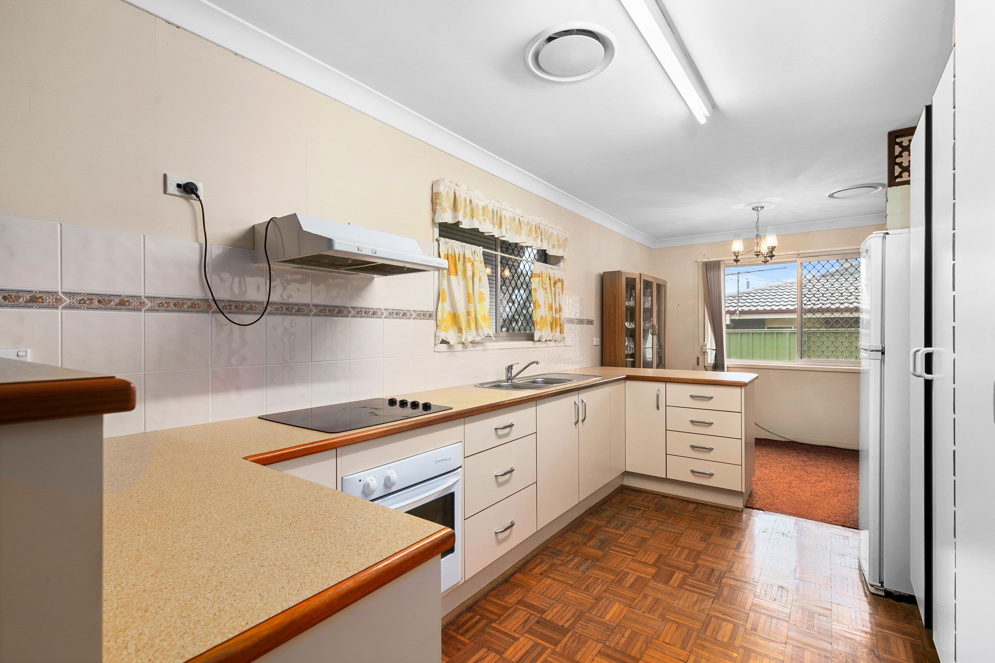 245 Bloomfield Street, Cleveland QLD 4163, Cleveland - Thumbnail 3