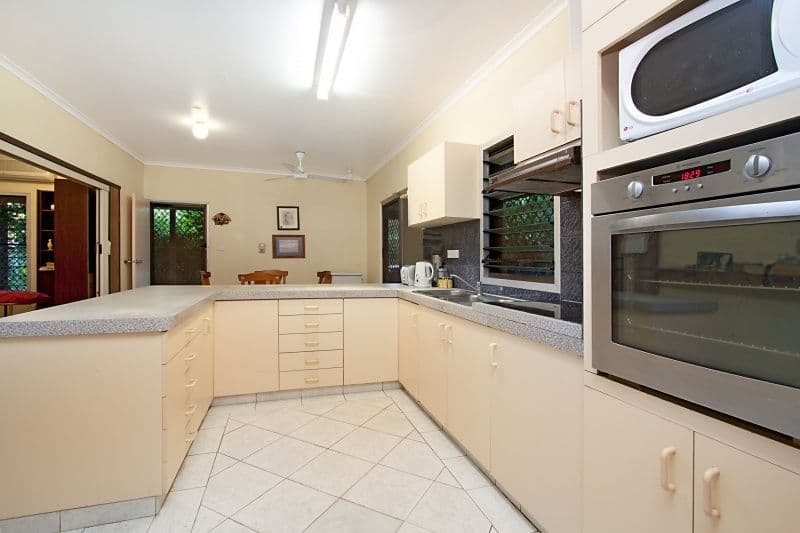 99 Tiwi Gardens Road, TIWI NT 0810, Tiwi - Thumbnail 2