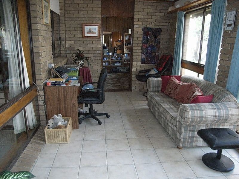 10 Vines Street, ECHUCA VIC 3564, Echuca - Thumbnail 4