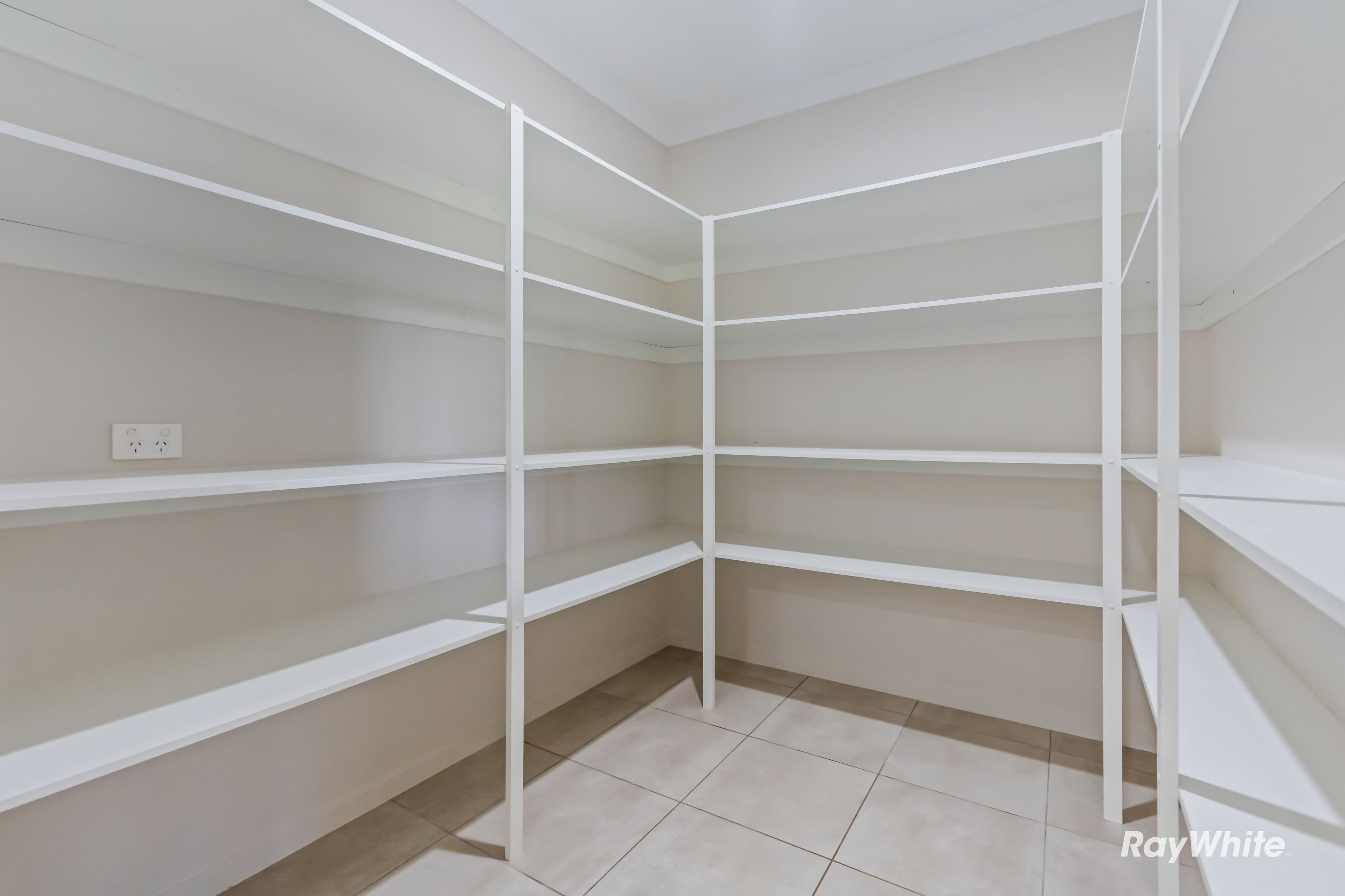 42 Bisdee Street, Coral Cove QLD 4670, Coral Cove - Thumbnail 6