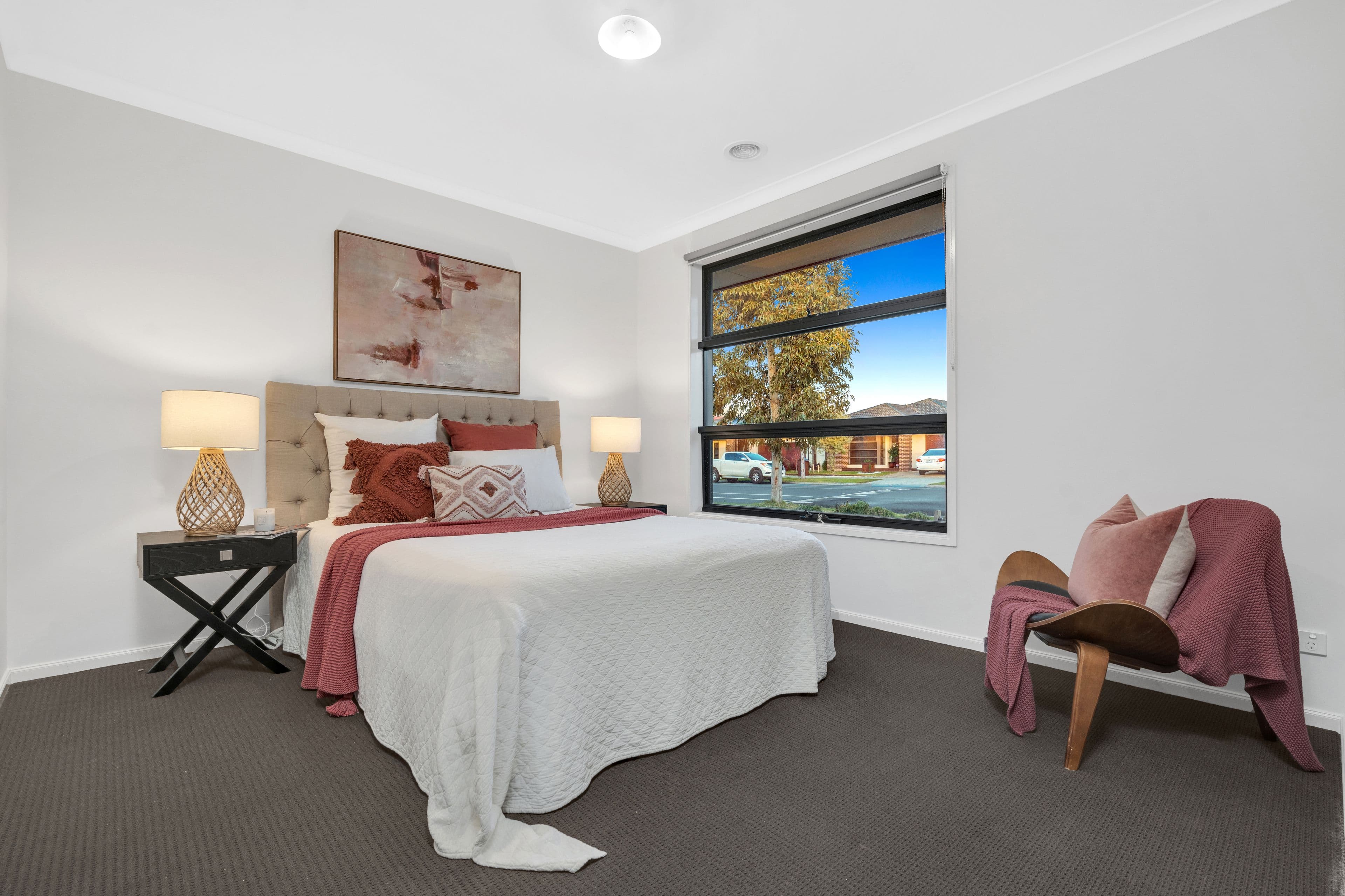 112 Wheelers Park Drive, Cranbourne North VIC 3977, Cranbourne North - Thumbnail 2