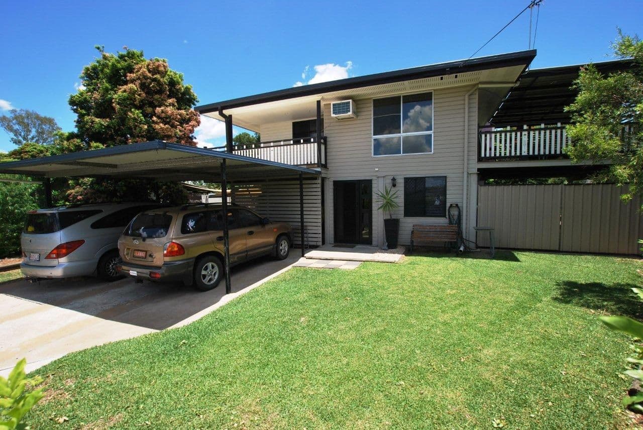 11 Gilbert Court, MORANBAH QLD 4744, Moranbah - Thumbnail 3