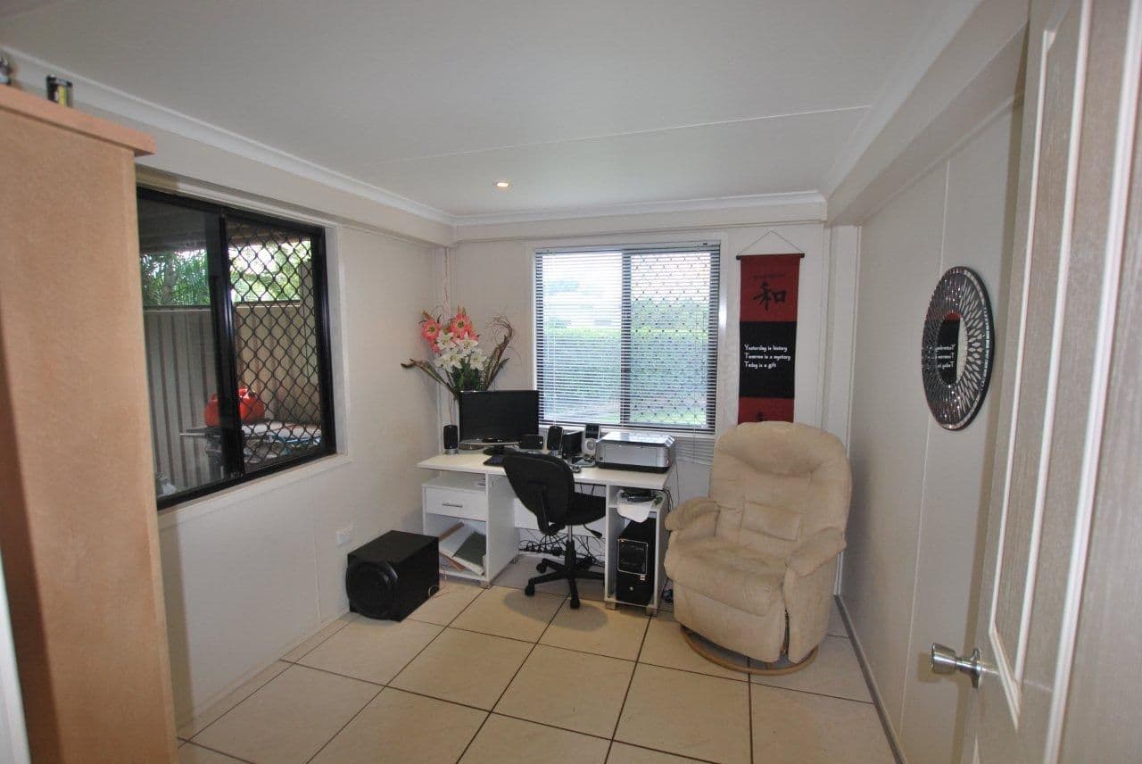 11 Gilbert Court, MORANBAH QLD 4744, Moranbah - Thumbnail 6